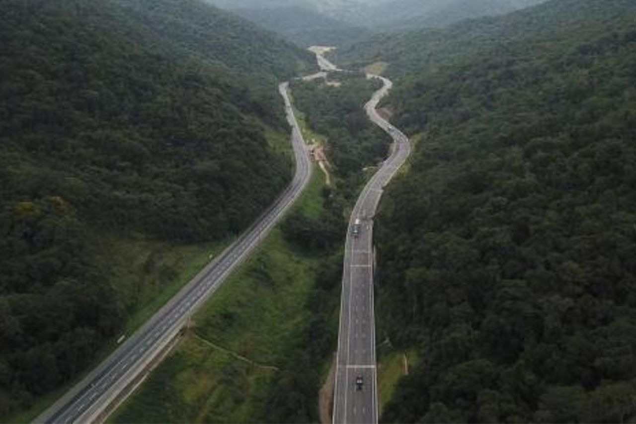 O segundo lugar ficou com a BR-116, novamente no trecho de SP, mas entre os km 220 e 230, com 415 acidentes e 15 mortes.  Reprodução: Flipar