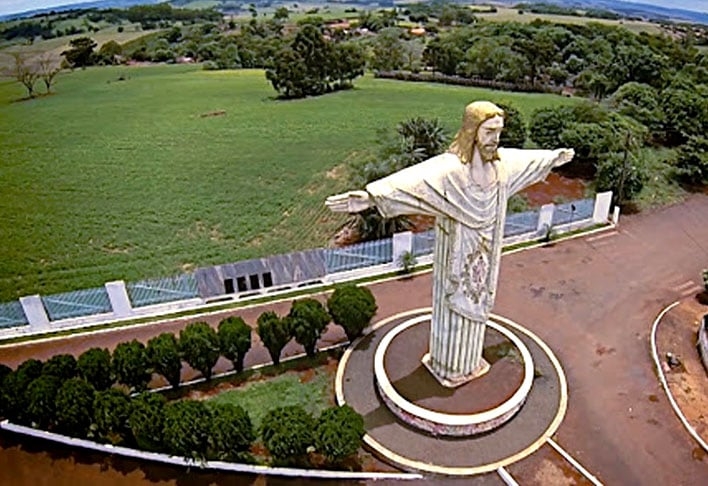 Borrazópolis (Paraná) - Cidade com 6.600 habitantes, numa área de 334 km², a 700 metros de altitude e 363 km da capital Curitiba.  Reprodução: Flipar