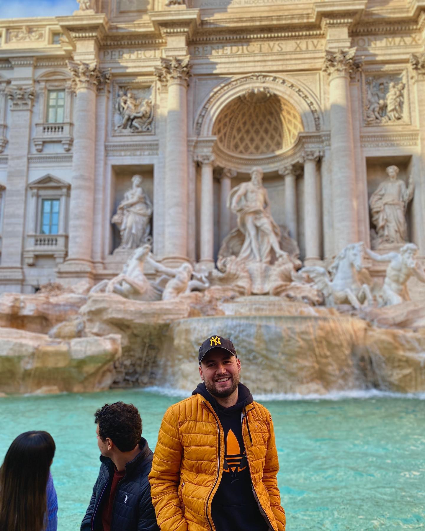 Victor Salmoria em frente a Fontana di Trevi, em Roma . Foto: Reprodução/Instagram - 05.07.2023