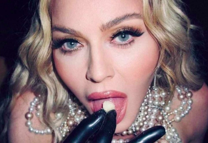 Segundo o jornal O Globo, Madonna vai receber US$ 3,3 milhões (cerca de R$ 17,075 milhões) de cachê, mesmo sendo um show gratuito. Reprodução: Flipar