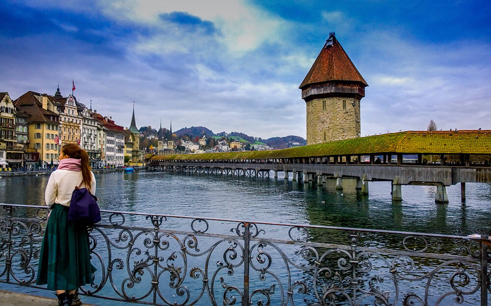 A cidade de Luzern, na Suíça. Foto: Bhuwan Dhingra/Pexels