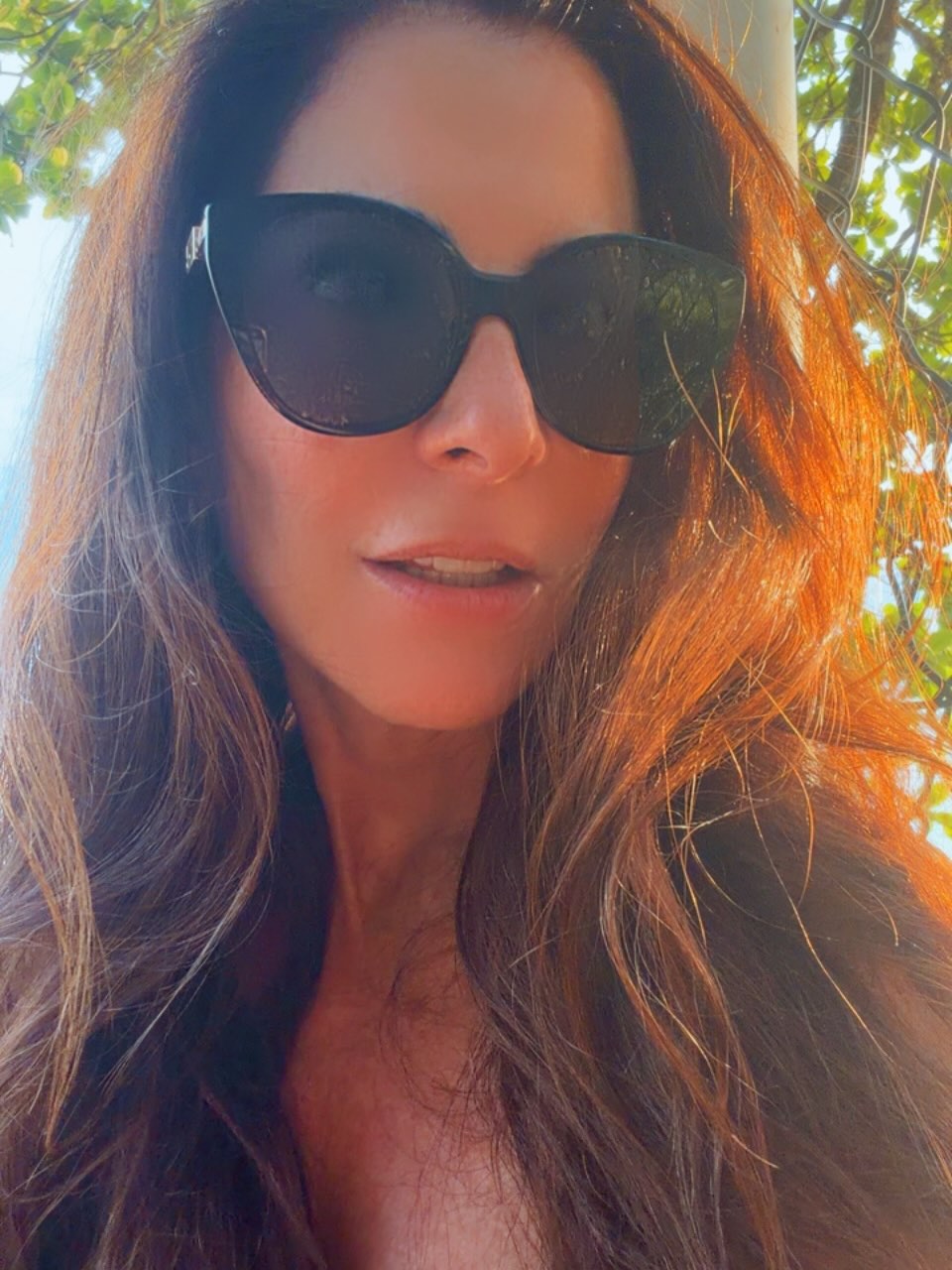 Ana Paula Padrão faz selfie. Foto: Reprodução/ Instagram @anapaulapadraooficial