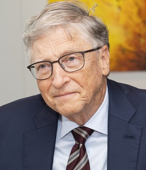 Bill Gates, nascido William Henry Gates III em 28 de outubro de 1955, em Seattle, Washington, é um dos nomes mais influentes do mundo da tecnologia e filantropia.  Reprodução: Flipar
