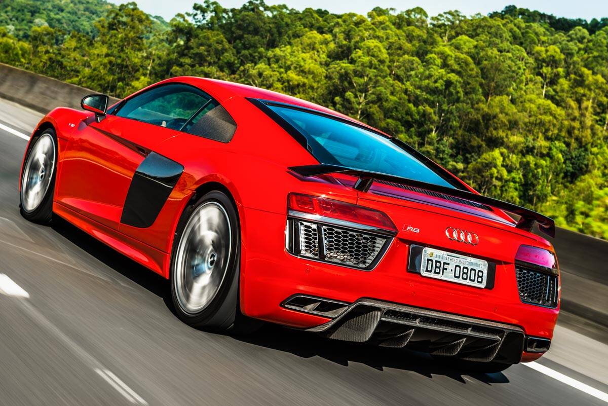 Audi R8 V10 Plus. Foto: Divulgação