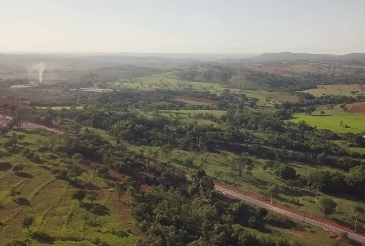 Geograficamente, Palmelo está inserida na bacia do Ribeirão Caiapó, tributário do Corumbá, com vegetação típica de cerrado. Reprodução: Flipar