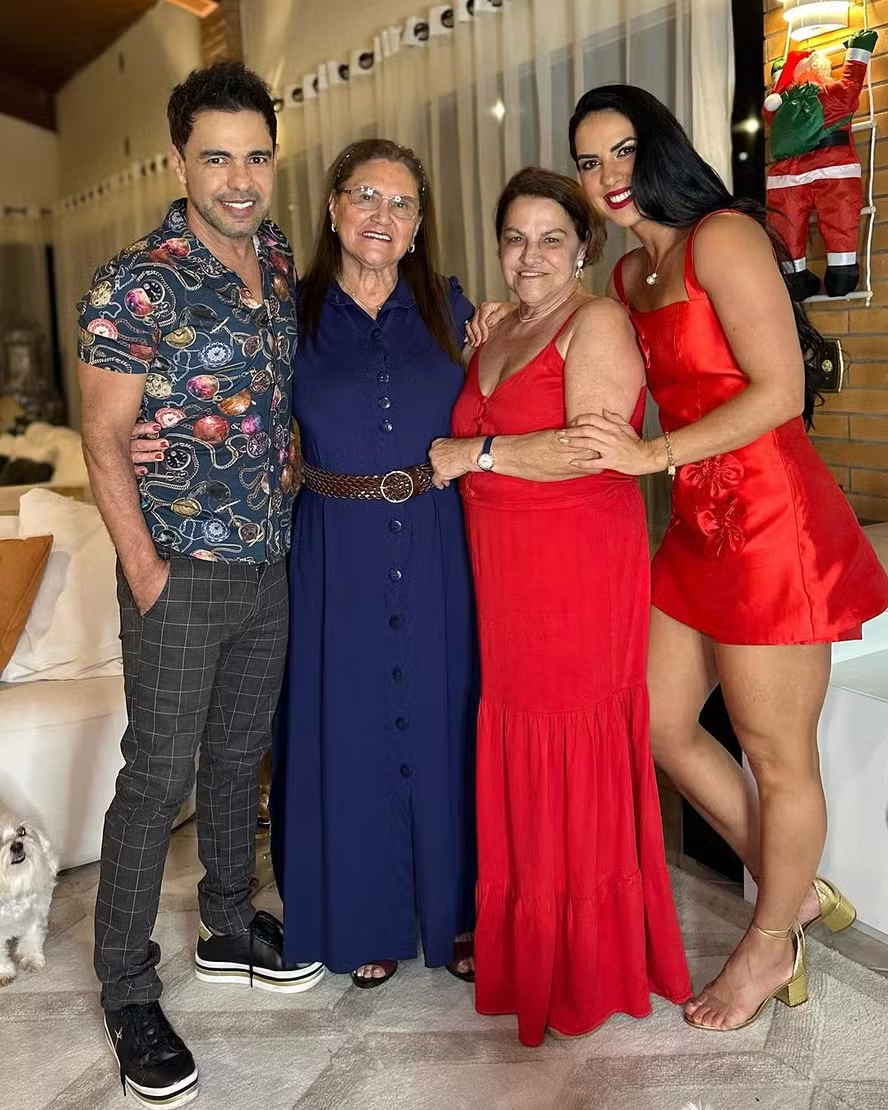 Zezé passou o Natal com a mulher, Graciele Lacerda, a mãe e sogra 