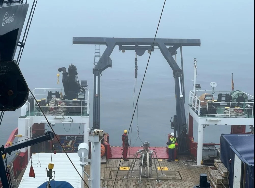 Os cientistas destacaram que o aquecimento global desfavorece o fenômeno das cachoeiras submarinas.  Reprodução: Flipar