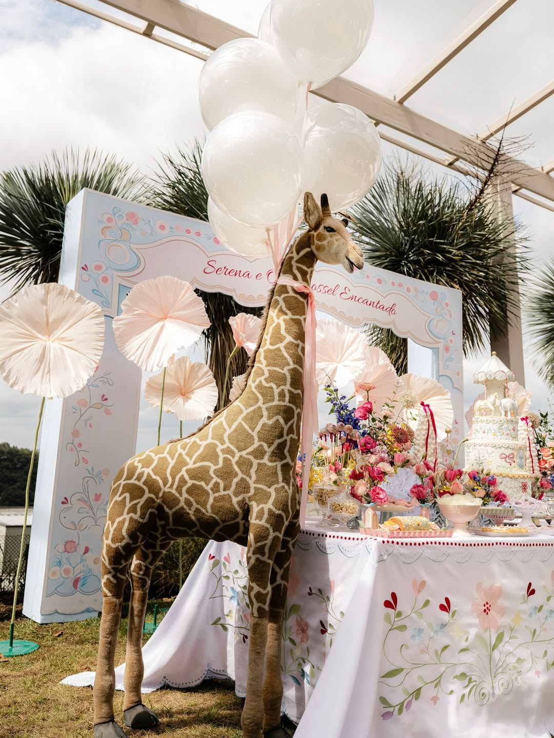 Decoração do aniversário da pequena Serena, filha de Luan Santana e Jade Magalhães.. Foto: Reprodução/Instagram