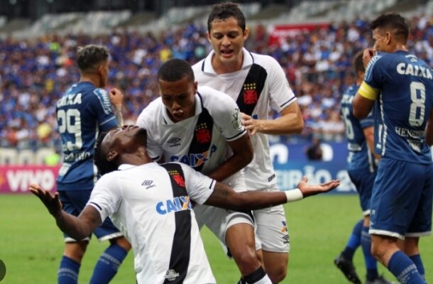 A última vez que o Vasco conquistou os três pontos na condição de visitante contra o Cruzeiro foi em 26 de novembro de 2017. Com gol do zagueiro Paulão, o time carioca fez 1 a 0, pela 37ª rodada do Brasileirão. Relembre a seguir os cinco jogos do jejum!