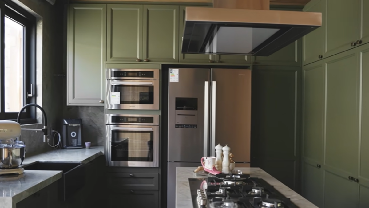 Ana Castela e sua mansão. Foto: Reprodução/YouTube/Juliana Meda