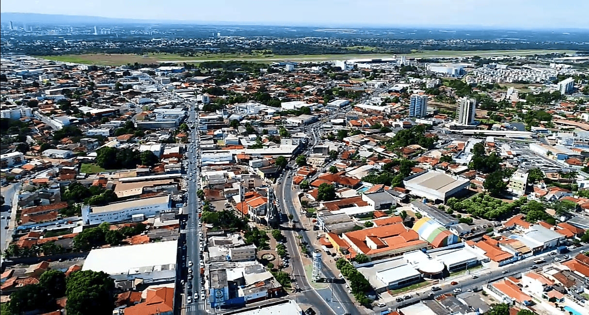 Um engenheiro agrônomo foi atacado por um pitbull no Bairro Jardim Imperial, em Várzea Grande, cidade do Mato Grosso.  Reprodução: Flipar