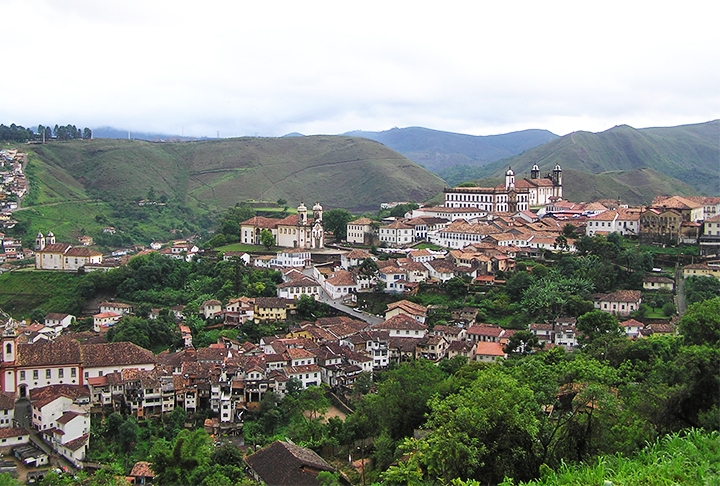 A mina foi desativada em 1954. Porém, os visitantes e antigos funcionários dizem que escutam barulhos de sinos e correntes mesmo com a Mina da Passagem vazia. Outra lenda diz que o espírito de um inglês segue no local. Ele morreu em 1880 e nunca teria aceitado a perda de sua esposa. Reprodução: Flipar