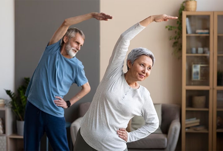 No contexto das pessoas da terceira idade, os exercícios físicos auxiliam também para o crescimento da autoestima. Desse modo, os idosos se sentem mais fortes, ativos e com mais disposição ao longo do dia