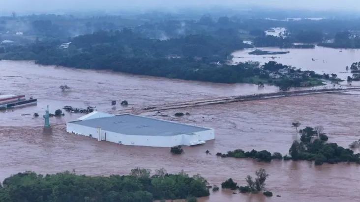 Havan de Lajeado ficou destruída com o temporal Havan