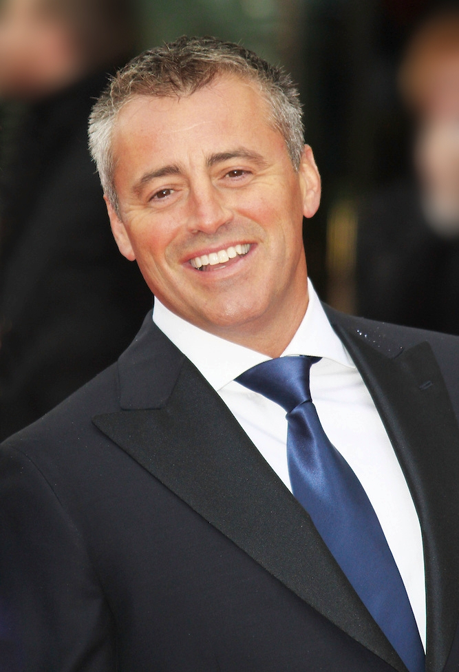 Matt LeBlanc: O eterno Joey Tribbiani de “Friends” também participou da mesma série erótica que David Duchovny. Embora não tivesse cenas explícitas,  a série continha vários momentos picantes! Reprodução: Flipar