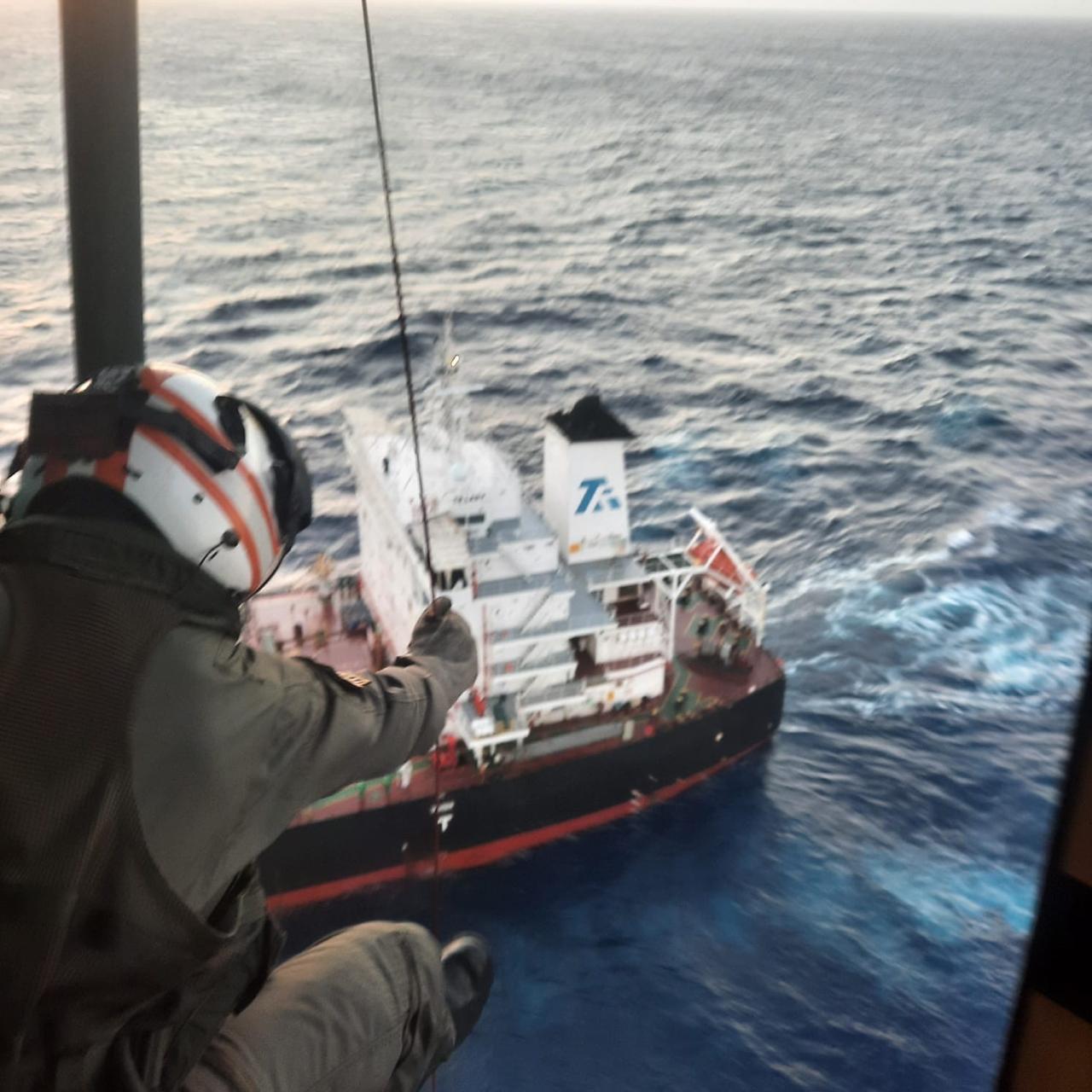 Enfermo foi diagnosticado remotamente pelo serviço de telemedicina do Salvamar Sueste. Foto: Divulgação/Marinha do Brasil