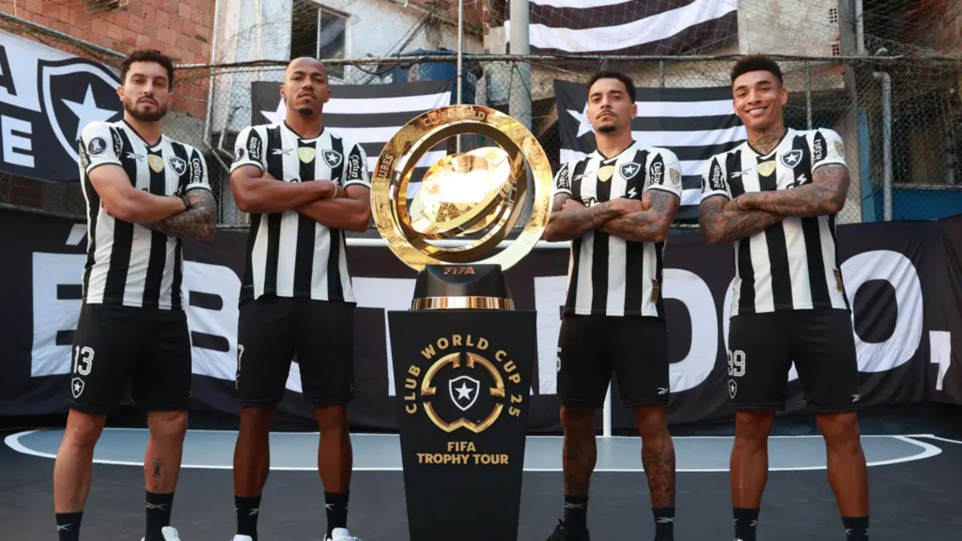 Taça do Mundial visita o Botafogo. Foto: Fifa/Divulgação