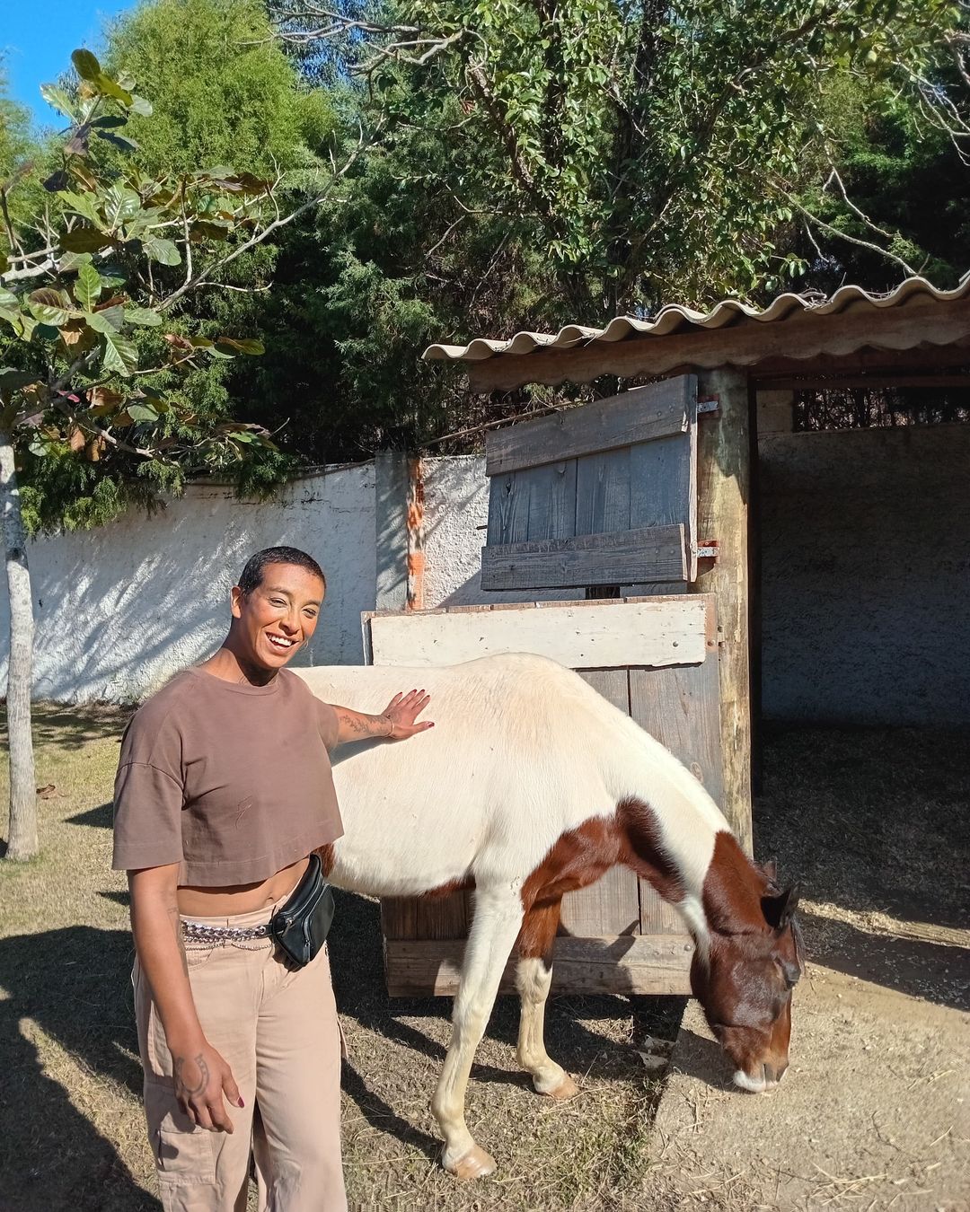 A cantora estava longe da internet desde abril e voltou para celebrar o aniversário de 34 anos Reprodução/Instagram