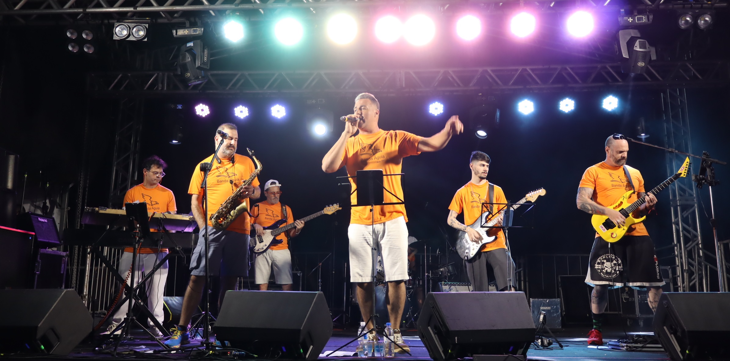 Banda Águia encerrou as apresentações no primeiro dia do Carnaval de Vinhedo. Foto: Foto: Pedro H. Lopes