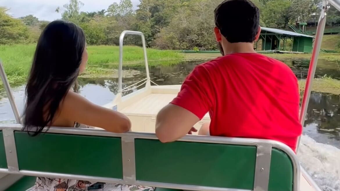 Isabelle e Matteus aproveitam passeio romântico em barco Reprodução Instagram - 6.5.2024