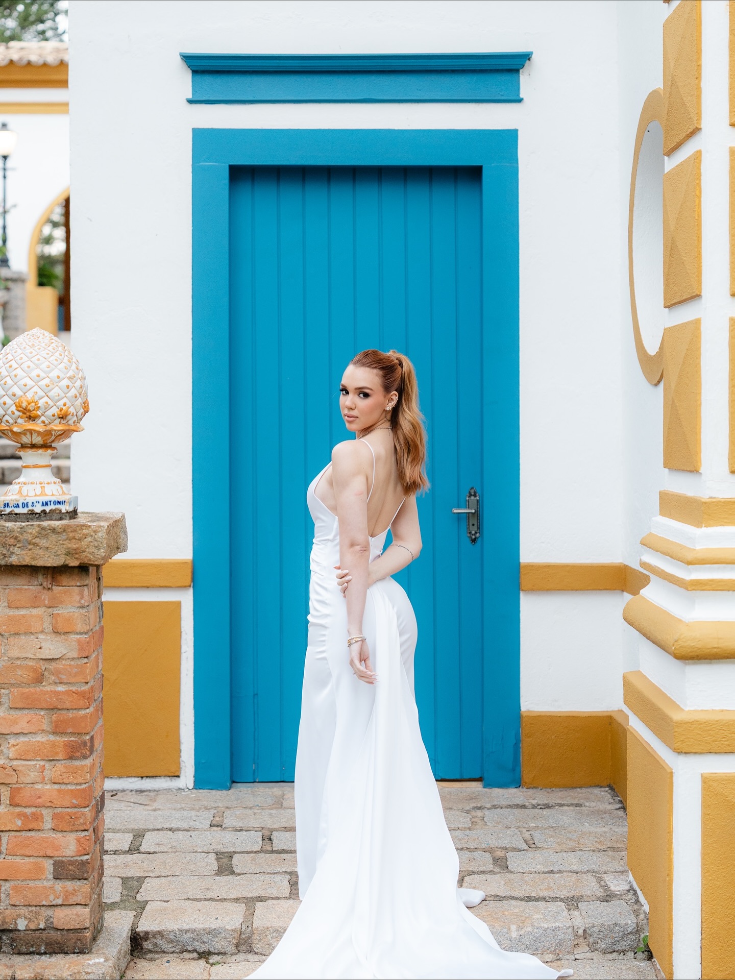 Mari Fernandez e noiva sofrem ataques homofóbicos após ensaio pré-casamento. Foto: Instagram