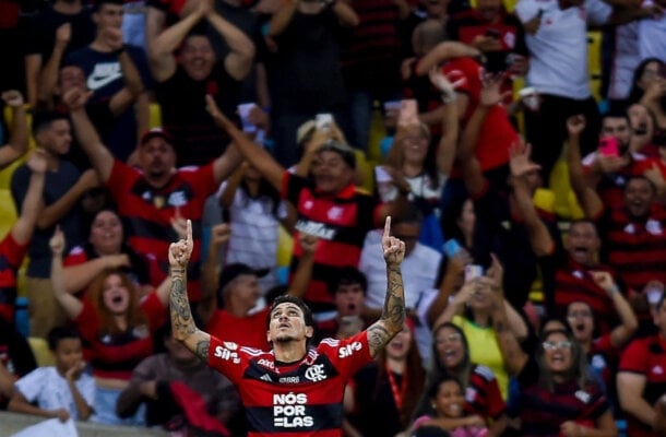 15º Flamengo (Brasil): 56.743 torcedores. Foto: Marcelo Cortes/CRF Reprodução: Jogada10