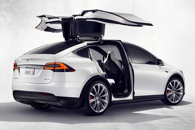 Tesla Model X P100D Divulgação