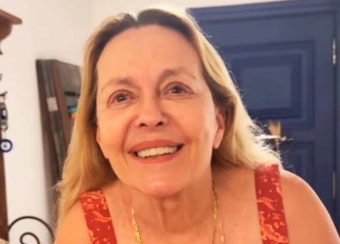 Nos últimos anos, ela fez trabalhos para canais por assinatura, como na série “Magnífica 70”, da HBO Brasil, e “Chuteira Preta”, da Prime Box Brasil. 
 Reprodução: Flipar