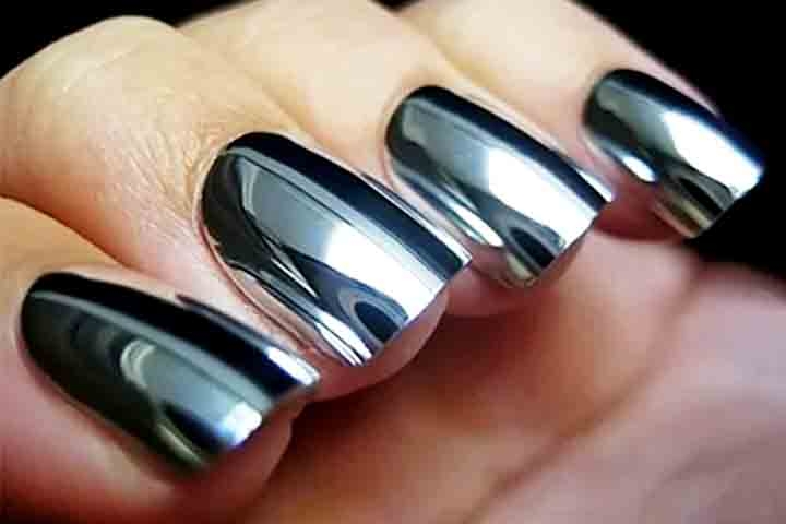 Estamos familiarizados com o termo esmalte para referir-se ao produto cosmético para as unhas. Porém, existe material com a mesma designação para material usado nos campos da técnica e da arte. O Flipar mostra a seguir as diferenças.
 Reprodução: Flipar