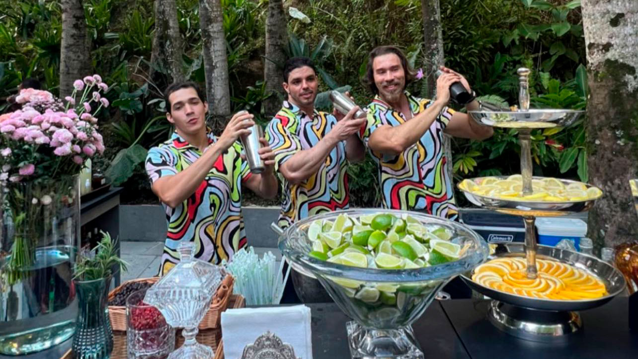 O aniversário tinha uma equipe de barman. Foto: Reprodução/Instagram 07.05.2023