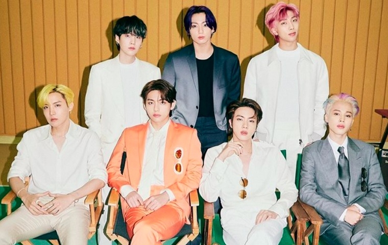 BTS - Banda masculina criada em 2013 que conta com sete integrantes e se tornou muito comentada, conquistando fãs mundo afora. 
 Reprodução: Flipar