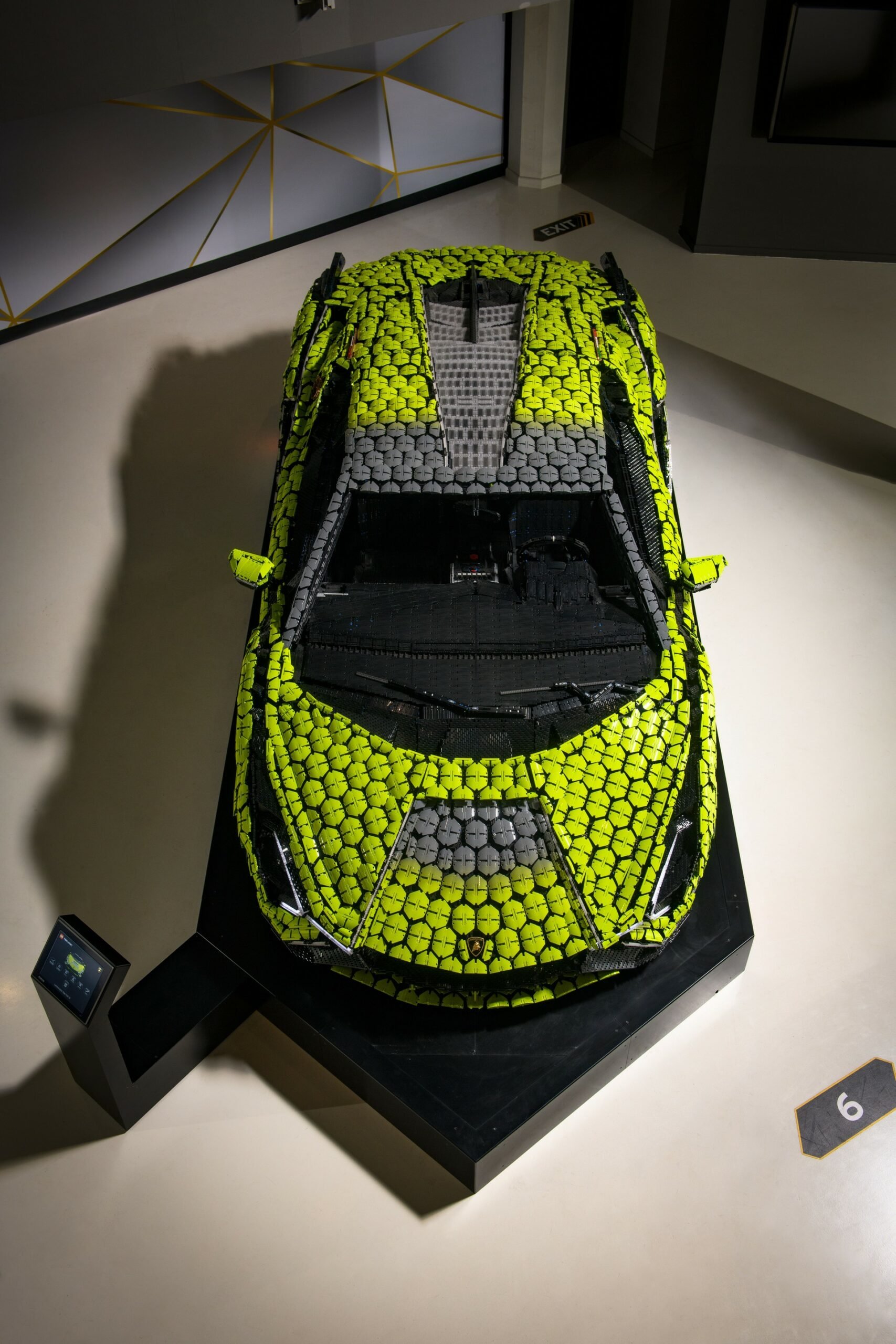 Lamborghini Sián FKP 37 da Lego. Foto: Divulgação