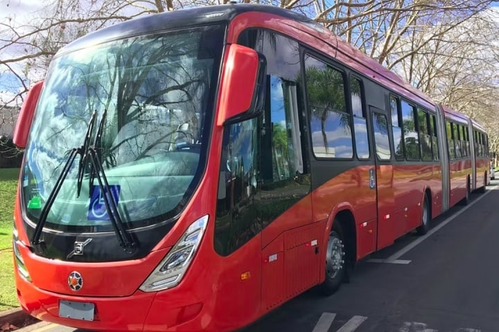 Volvo Gran Artic 300 (Brasil) – Comprimento: 30 metros Reprodução: Flipar
