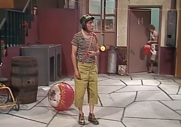 A produção da mexicana Televisa, com o nome original de “El Chavo del Ocho”, estreou em 1971 e teve transmissões inéditas até 1990. 
 Reprodução: Flipar