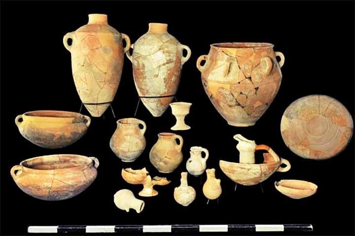 Sua longa história e adaptação a diferentes culturas demonstram sua relevância em diversas civilizações e épocas. Veja lugares proeminentes na produção de cerâmica  Reprodução: Flipar