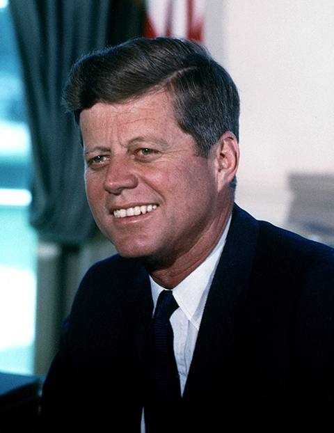 E não é só isso: em 1980, Charles afirmou ser ninguém menos do que o assassino do presidente americano John F. Kennedy, morto em 1963! 