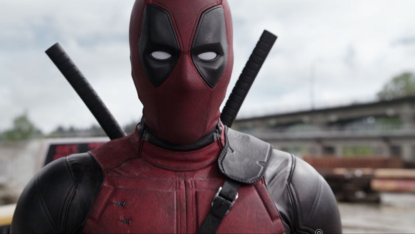 O ex-agente especial Wade Wilson, que passou a ser mercenário, passa por tortura, mas ganha poderes especiais nessa aventura com toque de humor estrealada por Ryan Reynolds.  Reprodução: Flipar