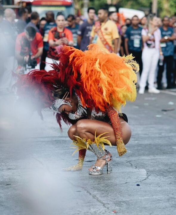 Lore Improta desfilando pela Viradouro, no Desfile das Campeãs Reprodução/Instagram - 19.02.2024