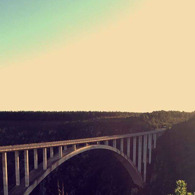 Cauã Reymond e Mariana Goldfarb fazem viagem para a África do Sul Reprodução/Instagram