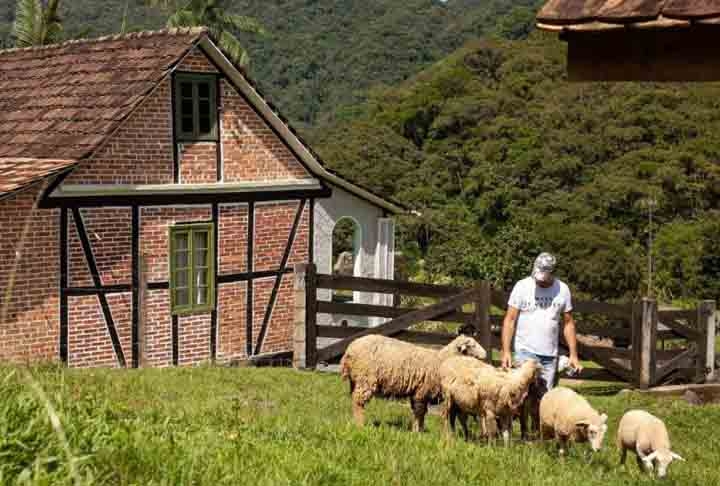 O prêmio, que foi desenvolvido pelo Ministério do Turismo, destaca as coisas boas que as pessoas e empresas fazem no turismo do país, sendo o maior da área no Brasil. Reprodução: Flipar