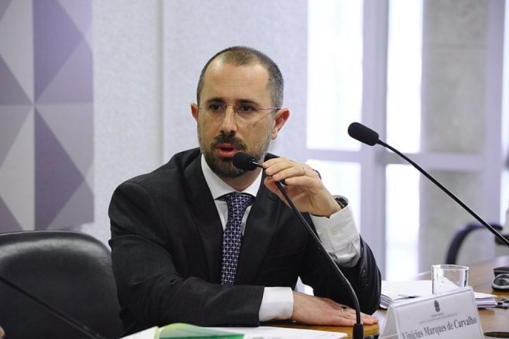 Segundo o ministro da CGU, Vinícius Marques de Carvalho, associações ofereciam serviços falsos (como descontos em academias e planos de saúde) e falsificavam assinaturas dos beneficiários. Reprodução: Flipar