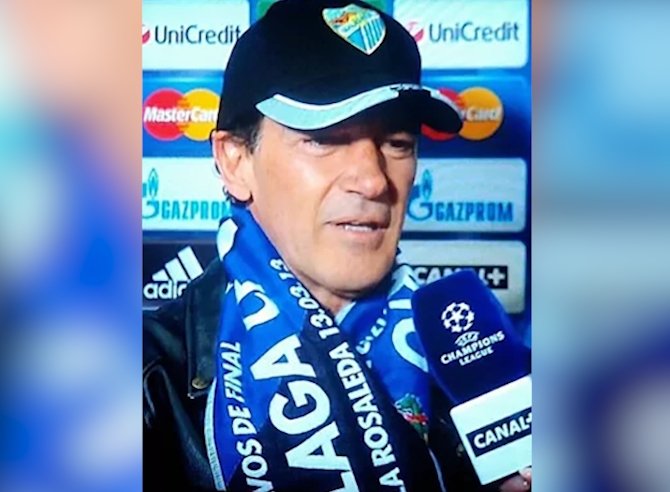 Apaixonado por futebol, Banderas é torcedor fervoroso do Málaga, time de sua cidade natal. Ele curte assistir a jogos no estádio La Rosaleda.  Reprodução: Flipar