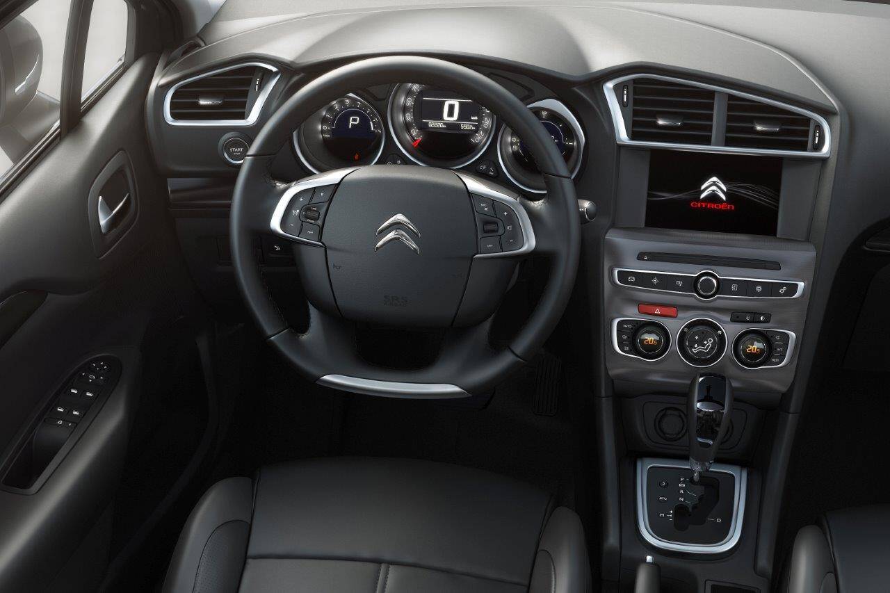 Citroën C4 Lounge 2017. Foto: Divulgação/Citroën