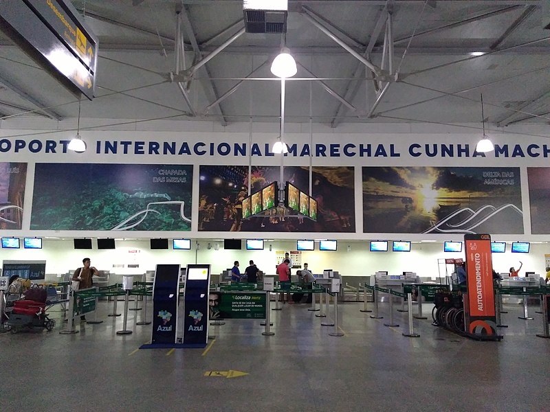 No Brasil, casos de prejuízo a consumidores são notícia com frequência. Em agosto de 2024, uma companhia aérea foi condenada pelo 7º Juizado Cível e das Relações de Consumo de São Luís, no Maranhão, a indenizar por danos morais uma passageira por conduta abusiva. De acordo com o processo, a autora da ação foi impedida de embarcar na aeronave sob o argumento de que sua bagagem de mão excedia as medidas permitidas.

 Reprodução: Flipar