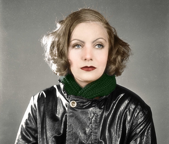 Greta Garbo ( 1905-1990) - Suécia  - Chegou a atuar em filmes mudos. Seu primeiro filme falado foi em 1930. Levada para Hollywood, foi 3 vezes indicada ao Oscar, mas nunca foi à cerimônia. Fugia de holofotes. Espantou o mundo ao desistir da carreira no auge da fama, em 1941.  Reprodução: Flipar