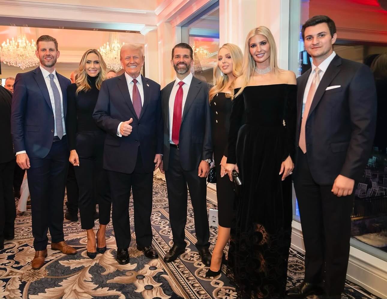 Família Trump reunida para a posse Reprodução/redes sociais