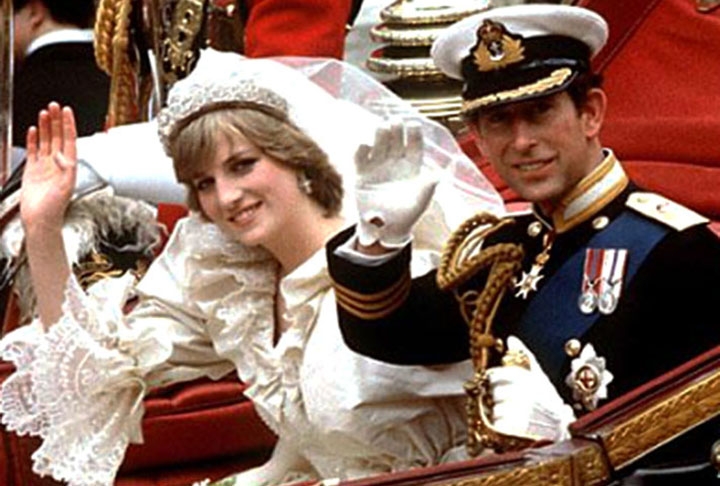 No dia 29 de julho de 1981, o casamento da Princesa Diana com o então Príncipe Charles impressionou o mundo todo com sua pompa e cerimônia esplendorosa. Eles se casaram justamente na catedral de Saint Paul.  Reprodução: Flipar