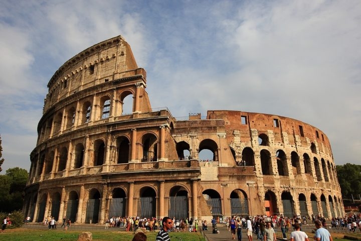 Hoje, o Coliseu é um dos principais destinos turísticos de Roma e um Patrimônio Mundial da UNESCO. Reprodução: Flipar