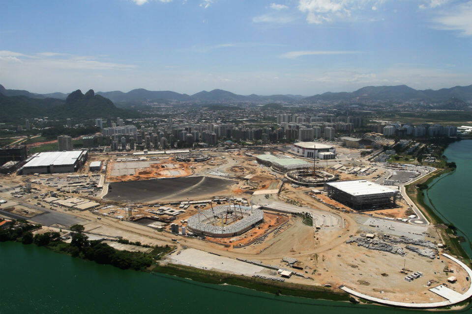 Visão geral das obras do Parque Olímpico da Barra da Tijuca, no mês de março de 2015. Foto: Divulgação/Rio 2016