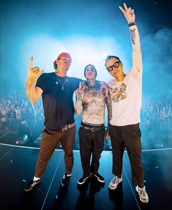 A banda Blink-182 será um dos headliners do primeiro dia do festival. Reprodução/Instagram - 15.03.2024